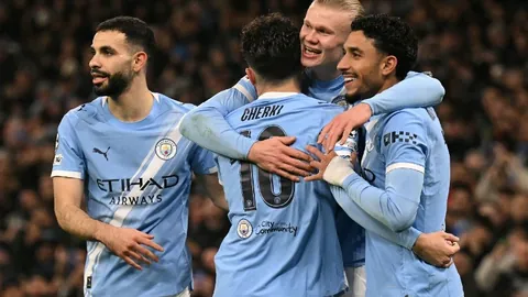 宁忠岩在亚冬会速度滑冰1500米男子项目中斩获金牌